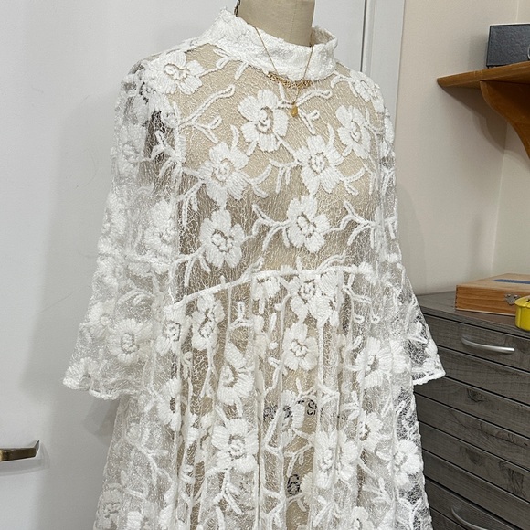 Free People Dresses & Skirts - Free People White Floral Lace Dress see through gorgeous lace🤩🤩🤩